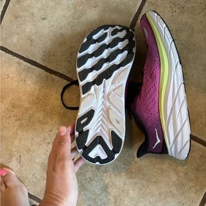 Hokas women’s 9.5 worn once